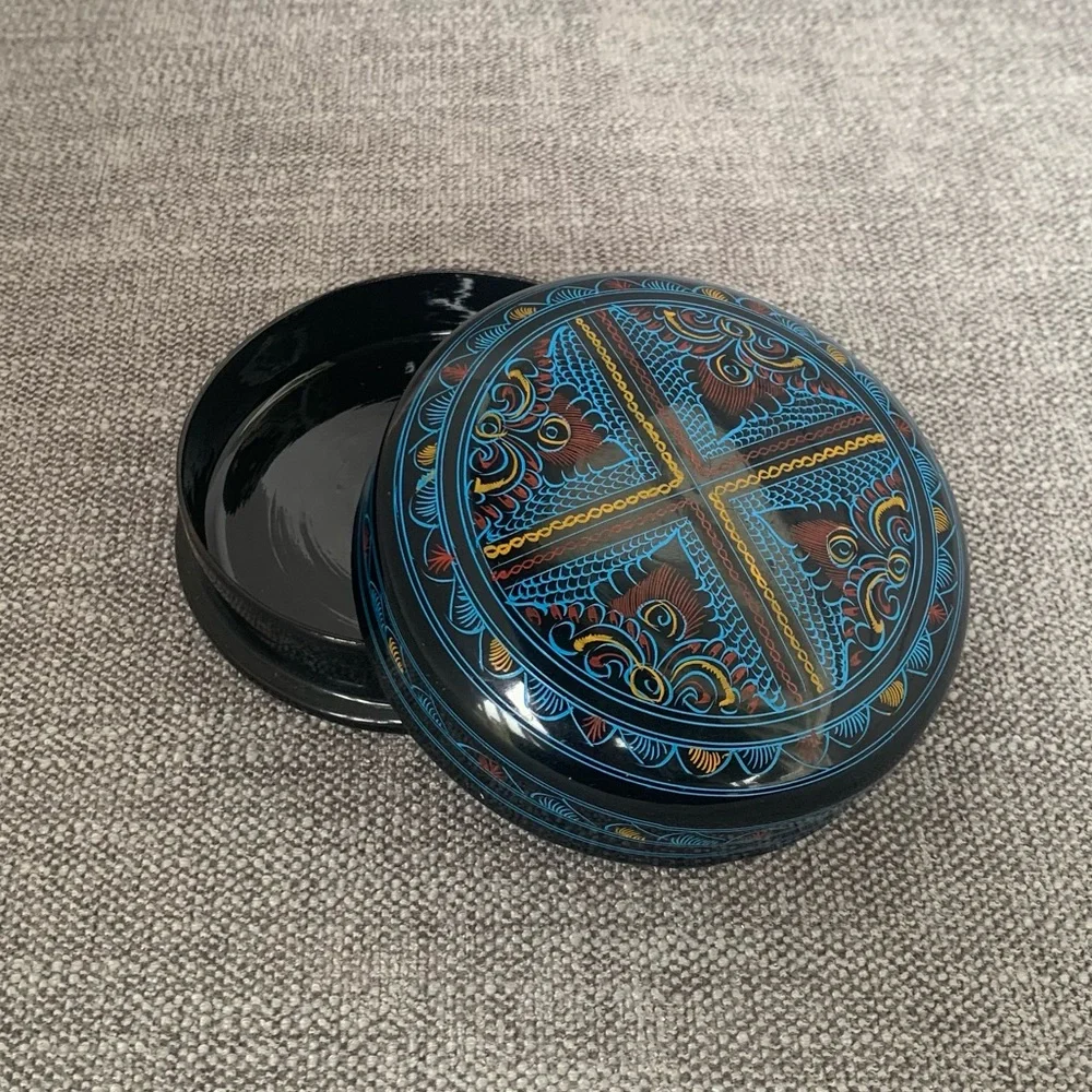 Vtg Paisley Circle Trinket Box Lacquer Kashmir Hand Painted Paper Mache Myanmar